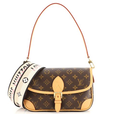 precio de una bolsa louis vuitton original|Louis Vuitton diane bag 2022.